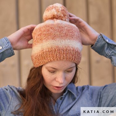 Berretto Di Lana Lavorato A Mano Con Fiore All'uncinetto In Grigio - Italia - Foto 12