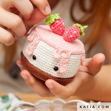 patron tejer punto ganchillo hogar amigurumi primavera verano katia 8043 458 p