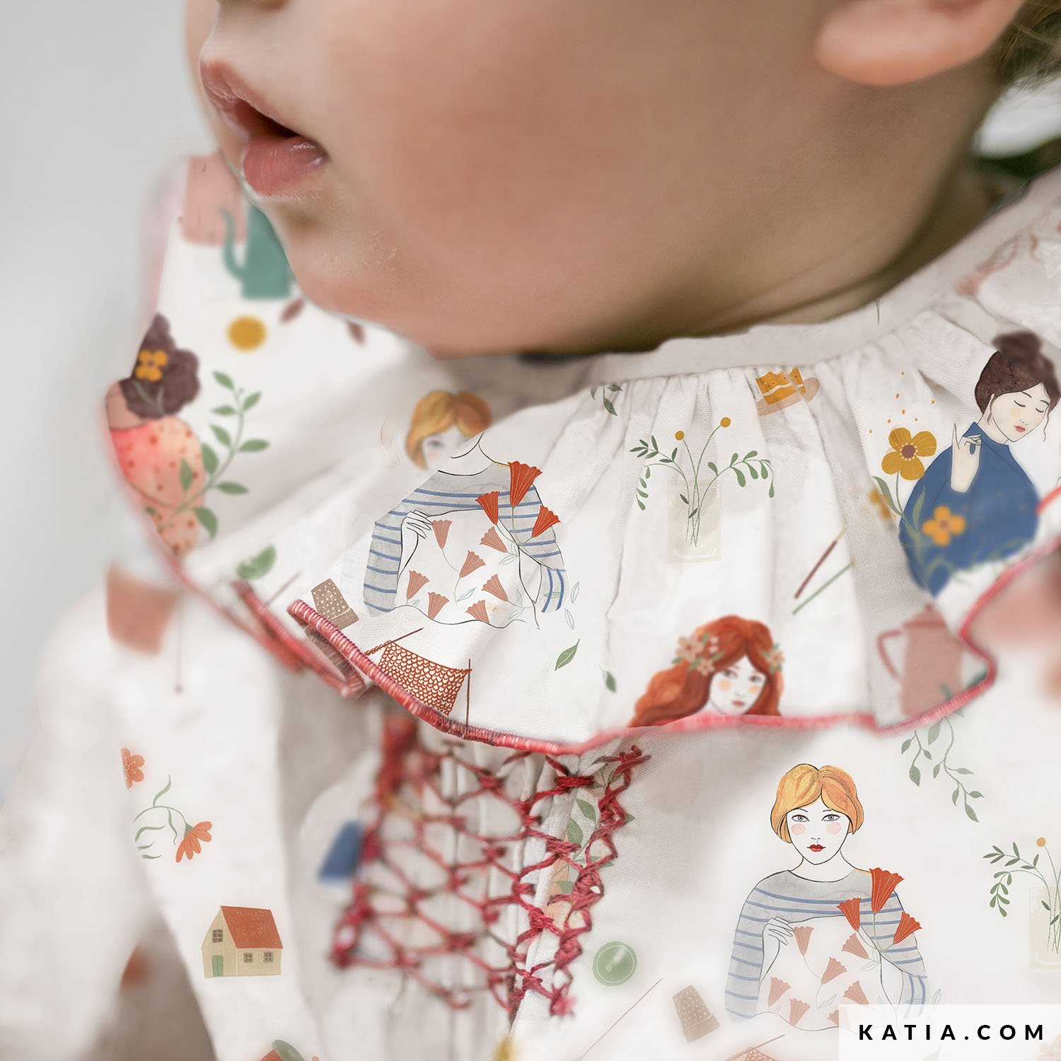 Baby blouse sewing pattern by Carole Quintens