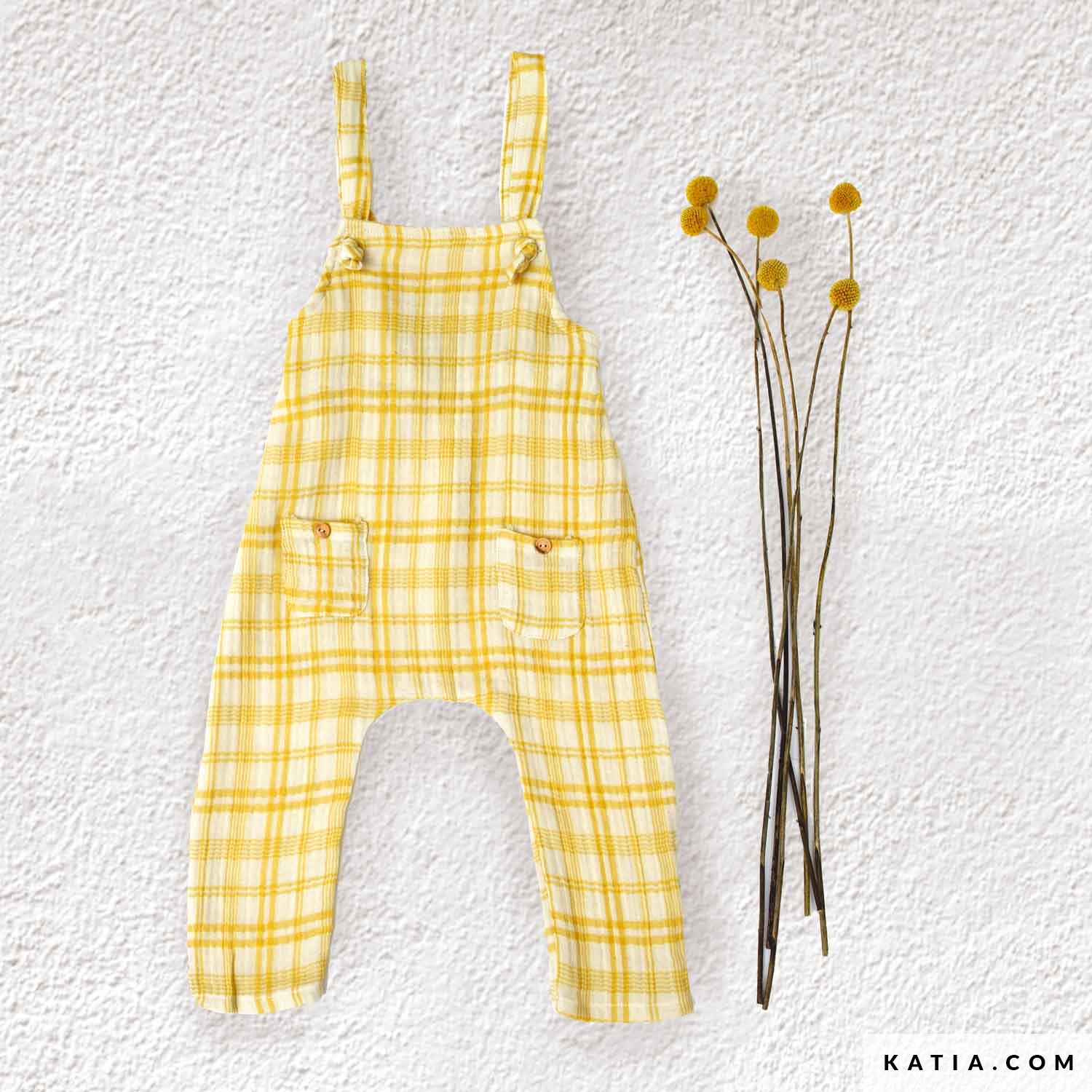 Baby romper suit