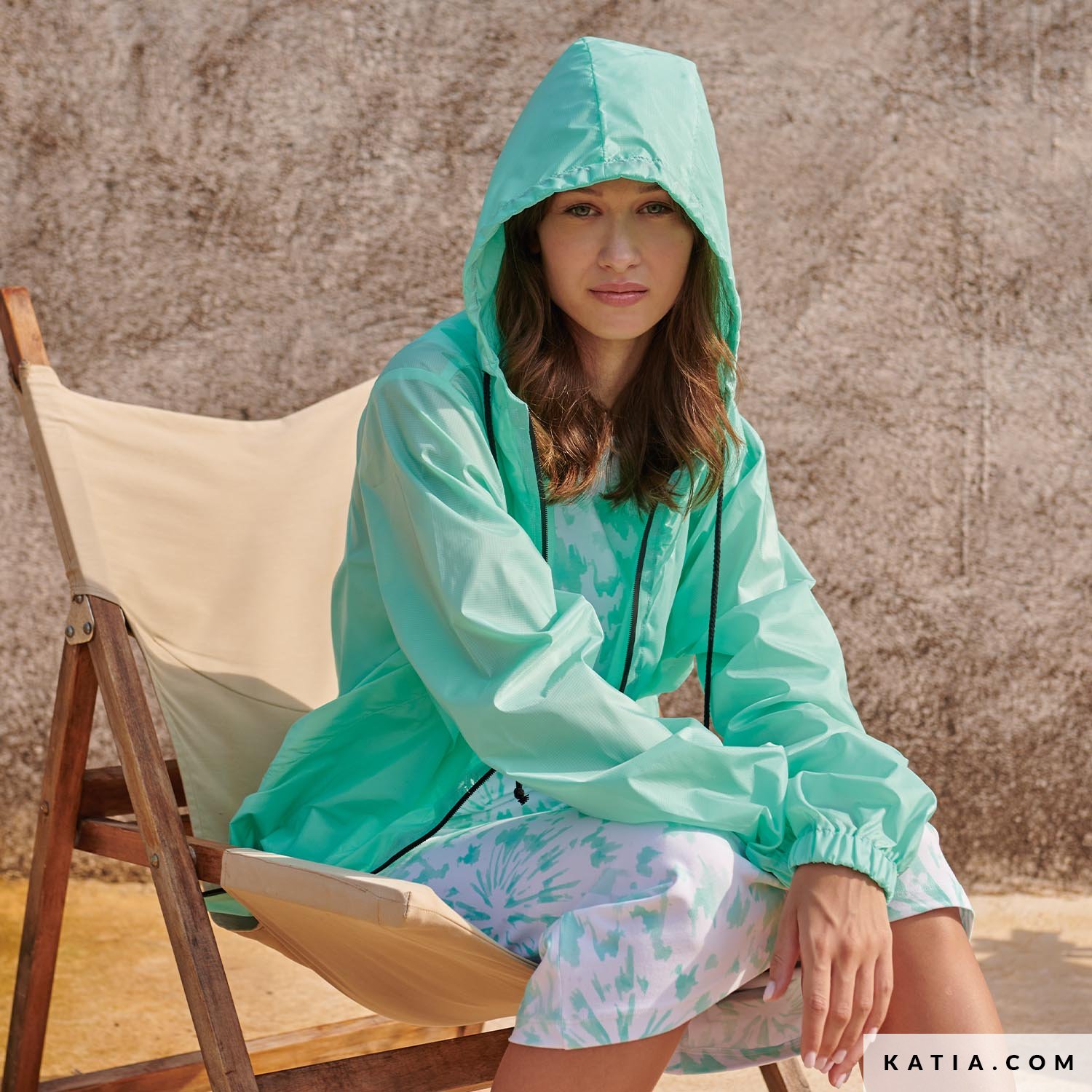 Sporty zip up jacket sewing pattern