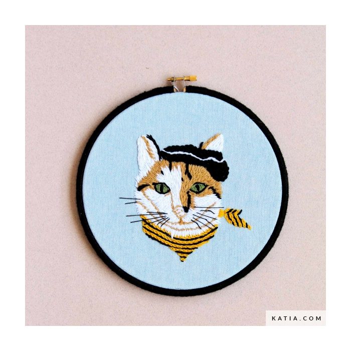You Me Cat Family Embroidery Kit By @srtalylo - Intermediate