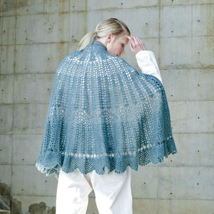 Semi-circular womens shawl