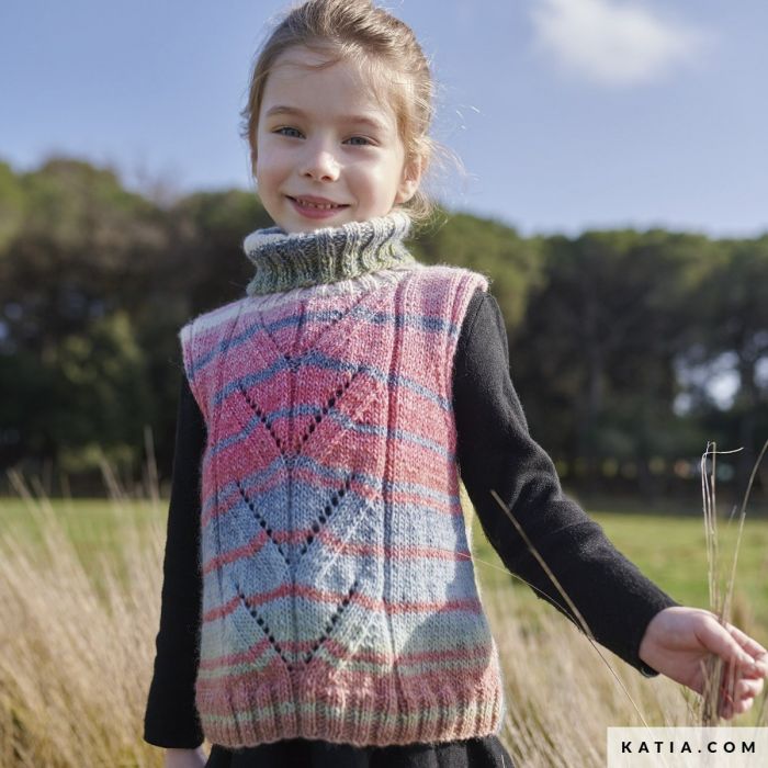 KIDS VEST KNITTING KIT - A/W - INTERMEDIATE - (8034-452)
