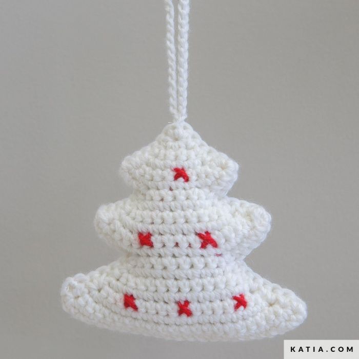 Christmas Decoration Crochet Kit (6052-44m)