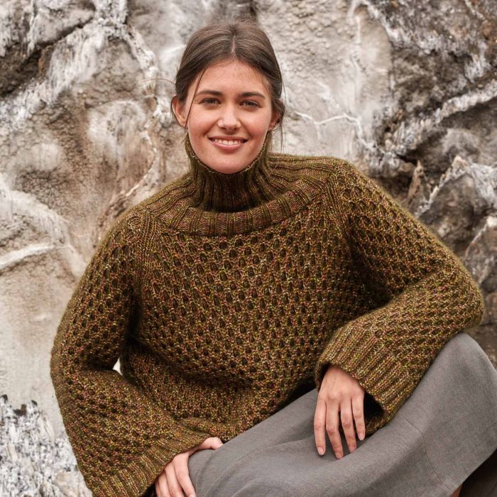 CLANE - 【やや美品】CLANE／SIDE SLIT TURTLE WIDE KNIT Mock Neck Heathered Knit Sweater With Side Slits-Cream