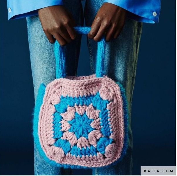 WOW! Eliza Granny Squares Bag Crochet Pattern (99999-1006-10)¦ Katia.com